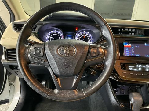 Used 2013 Toyota Avalon XLE FWD image 15