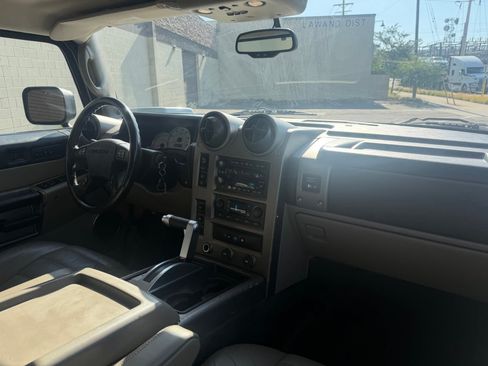 Used 2003 HUMMER H2 w/ Preferred Equipment Group AWD/4WD image 22