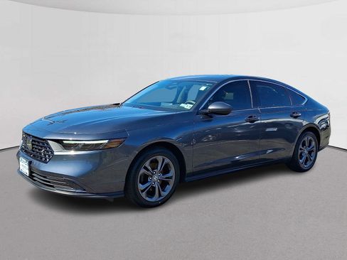 Certified 2023 Honda Accord EX image 5