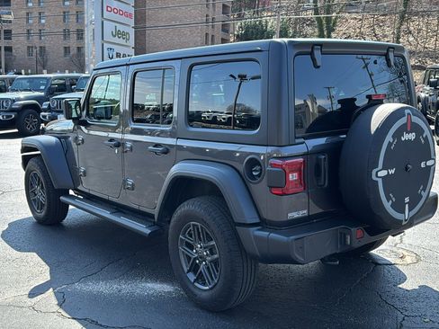 Certified 2024 Jeep Wrangler Unlimited Sport AWD/4WD image 9