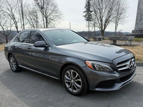 Used 2017 Mercedes-Benz C 300 Luxury 4MATIC image 3