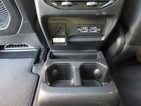 Used 2023 Jeep Grand Cherokee L Limited w/ Trailer Tow Group (B) image 39