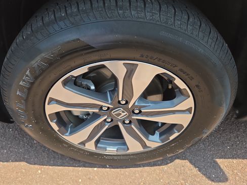 Used 2019 Honda CR-V LX image 12