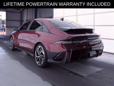 Used 2023 Hyundai Ioniq 6 SEL RWD image 9