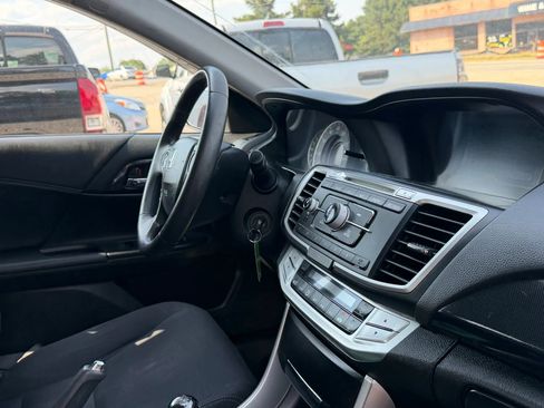 Used 2013 Honda Accord Sport image 22