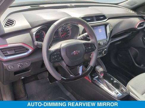 Used 2023 Chevrolet TrailBlazer RS w/ Sun and Liftgate Package AWD/4WD image 17