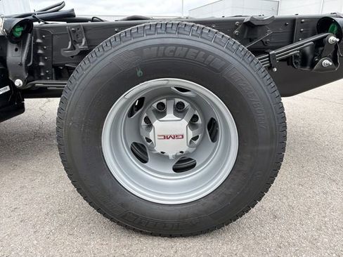 New 2026 GMC Sierra 3500 Pro image 23