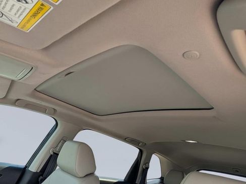 Used 2023 Honda CR-V EX-L image 6