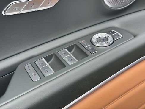 Certified 2026 Genesis GV80 2.5T Advanced AWD/4WD image 15