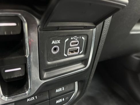 Used 2024 Jeep Wrangler Unlimited Rubicon 4xe image 46