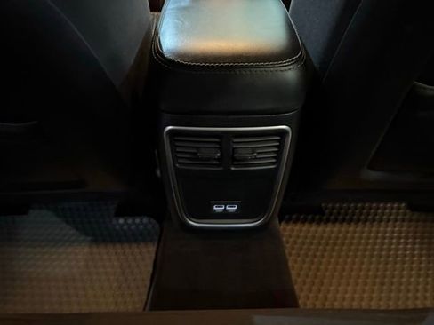 Used 2017 Dodge Charger SXT AWD/4WD image 27