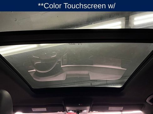 Used 2022 Volkswagen Atlas Cross Sport SE image 10