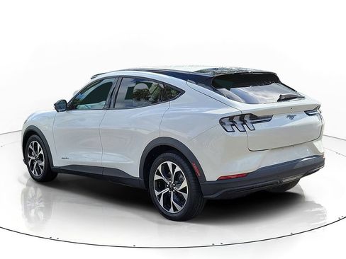 Certified 2025 Ford Mustang Mach-E Select RWD image 4
