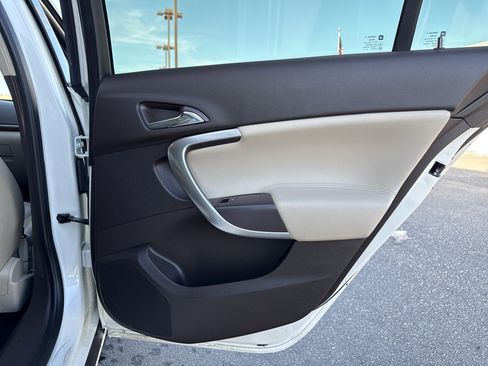 Used 2014 Buick Regal Premium image 39