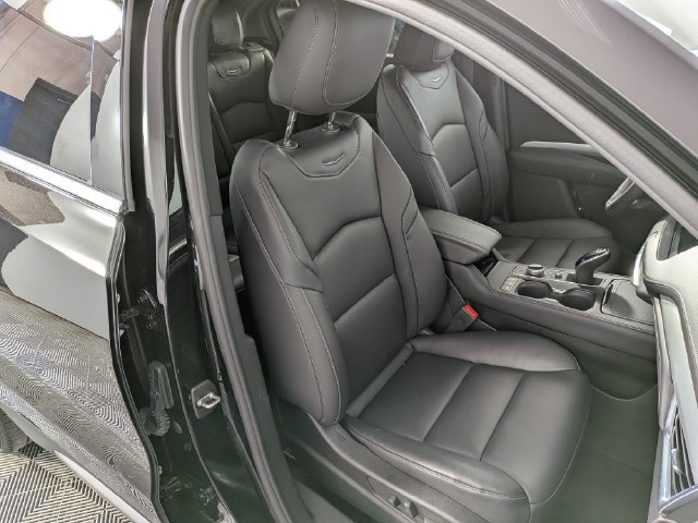 Certified 2023 Cadillac XT4 Premium Luxury w/ Cold Weather Package FWD image 31
