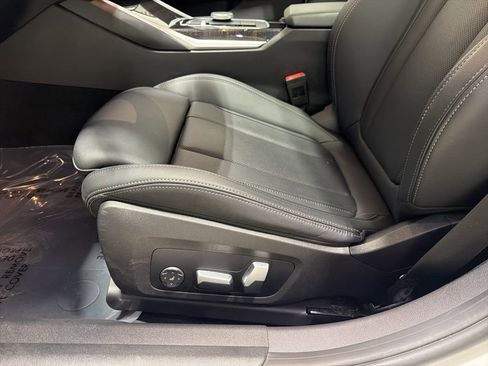Used 2023 BMW 330i Sedan w/ M Sport Package image 12