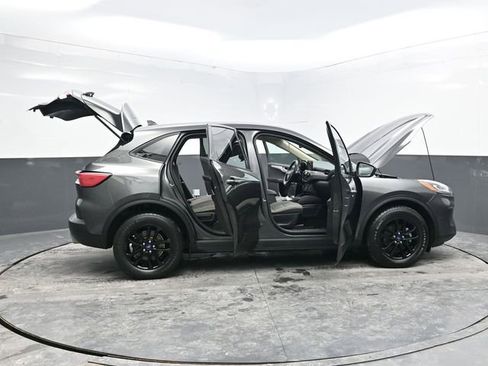 Used 2020 Ford Escape SE Sport image 42