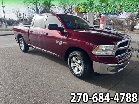 Used 2019 RAM 1500 Classic SLT image 1