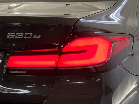 Used 2023 BMW 530e w/ Convenience Package RWD image 12