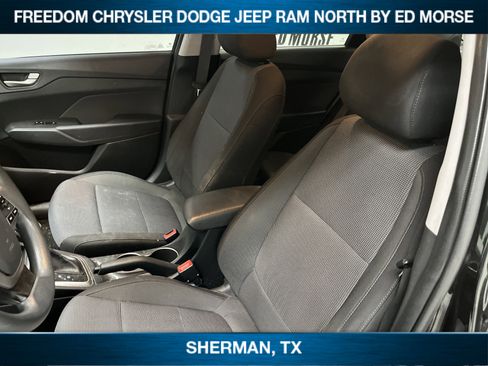 Used 2019 Hyundai Accent SEL image 6