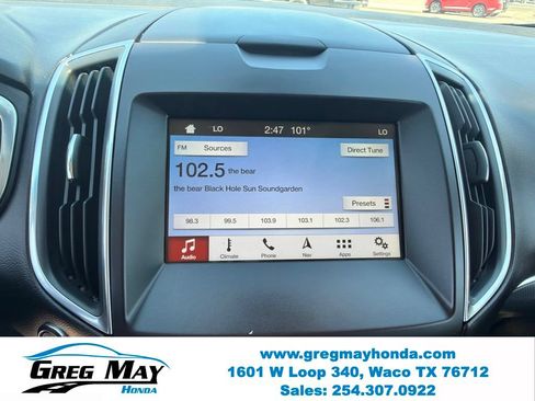 Used 2018 Ford Edge Titanium w/ Equipment Group 301A FWD image 18