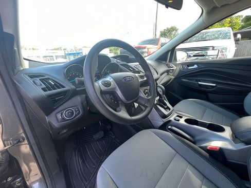Used 2015 Ford Escape SE FWD image 13