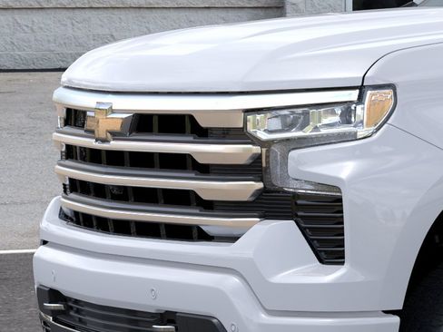 New 2026 Chevrolet Silverado 1500 High Country w/ Technology Package AWD/4WD image 13