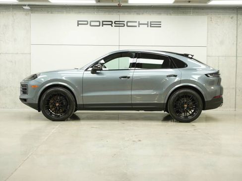 New 2026 Porsche Cayenne Coupe image 2