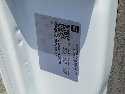 New 2025 Chevrolet Express 3500 w/ Power Convenience Package image 22