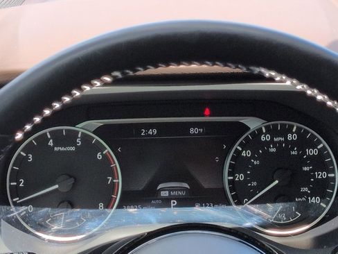 Used 2023 Nissan Rogue SL w/ SL Premium Package image 30