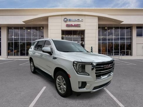Used 2021 GMC Yukon SLT w/ SLT Premium Package RWD image 2