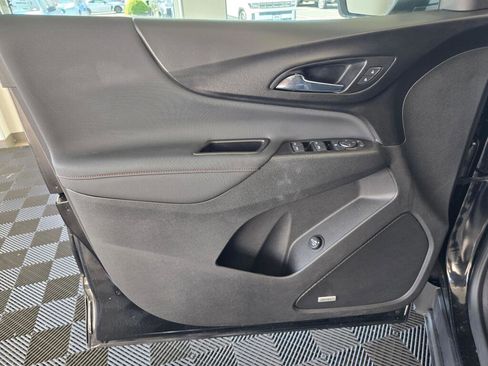 Used 2022 Chevrolet Equinox RS w/ RS Leather Package FWD image 19