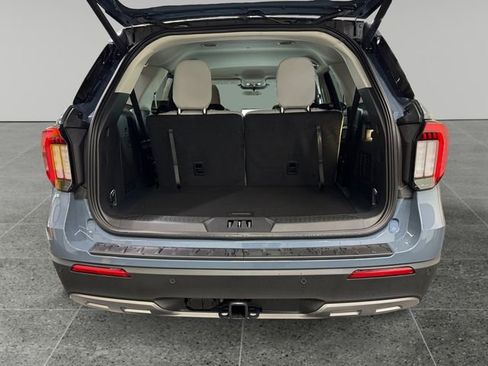 Used 2026 Ford Explorer Active w/ Active Comfort Package AWD/4WD image 12