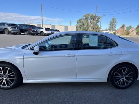 Used 2024 Toyota Camry XLE w/ Cold Weather Package image 7