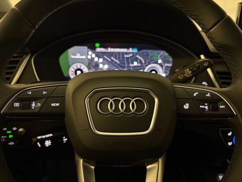 Used 2023 Audi Q5 2.0T Prestige w/ Prestige Package AWD/4WD image 11