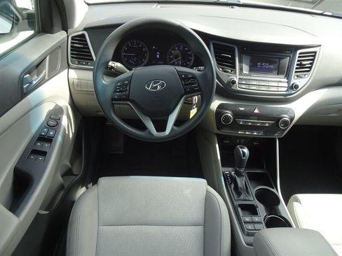 Used 2016 Hyundai Tucson SE w/ Option Group 02 AWD/4WD image 8