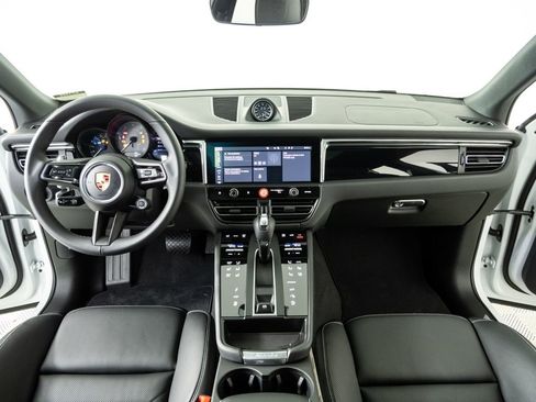 New 2026 Porsche Macan S image 19