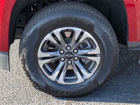 Used 2022 Chevrolet Colorado Z71 w/ Safety Package image 10