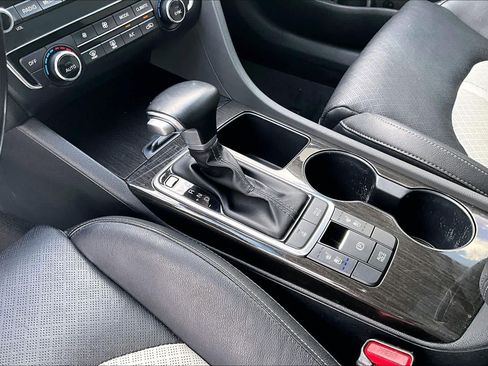 Used 2019 Kia Optima EX w/ EX Premium Package FWD image 16