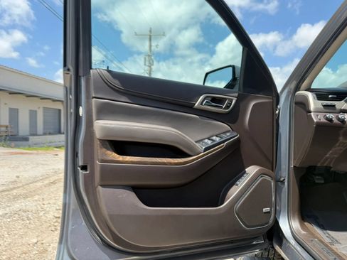 Used 2018 GMC Yukon XL Denali w/ Denali Ultimate Package AWD/4WD image 10