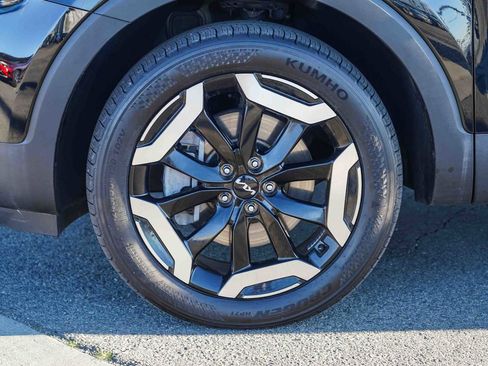 Used 2023 Kia Telluride S image 10