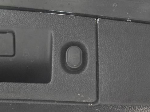 Used 2020 GMC Yukon Denali image 6