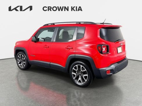 Used 2016 Jeep Renegade Latitude FWD image 8