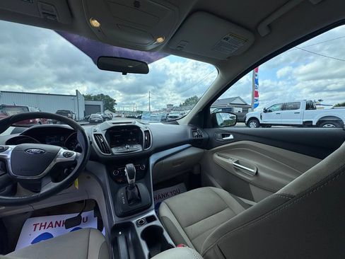 Used 2015 Ford Escape SE w/ Equipment Group 201A AWD/4WD image 17