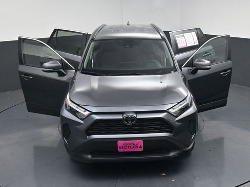 Used 2025 Toyota RAV4 XLE image 24