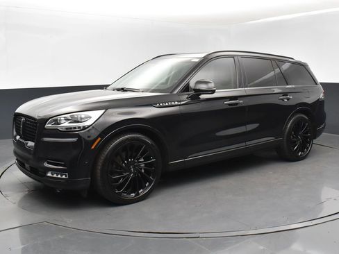 Used 2023 Lincoln Aviator Black Label w/ Jet Package image 1