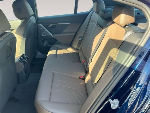 New 2026 BMW 550e xDrive image 13