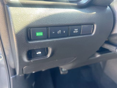 Certified 2023 Nissan Sentra S FWD image 43