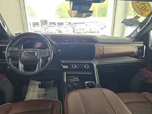 Used 2023 GMC Sierra 1500 Denali Ultimate AWD/4WD image 11