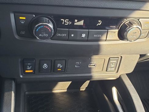 Certified 2025 Nissan Frontier SV w/ SV Convenience Package image 35